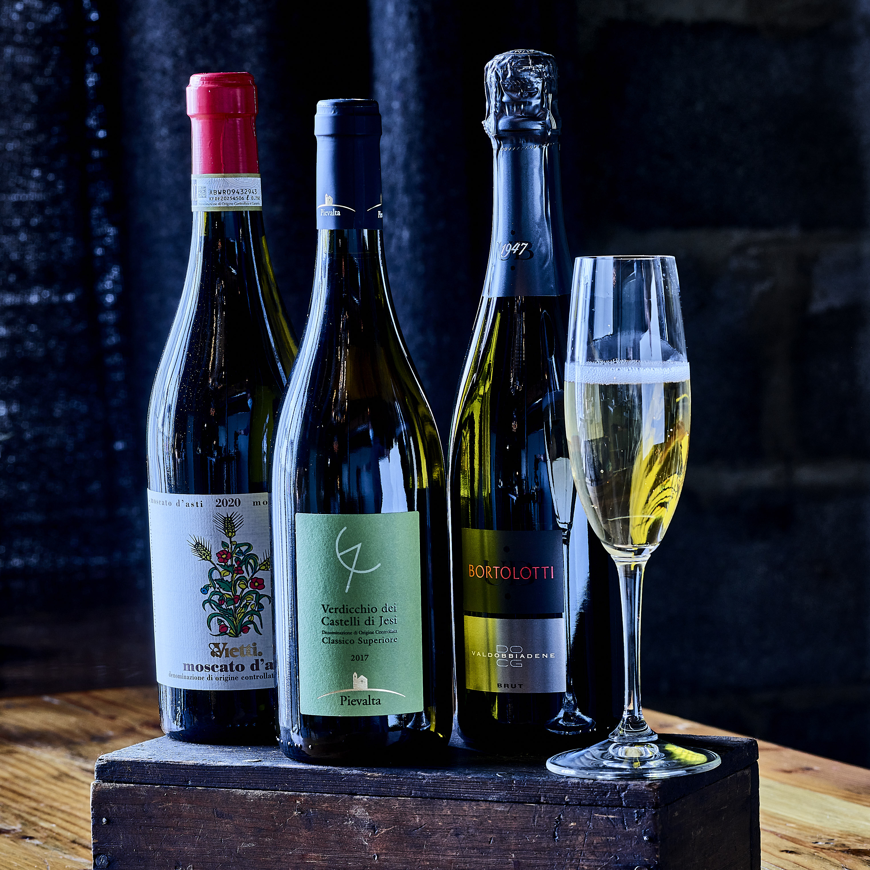 frame wine club may