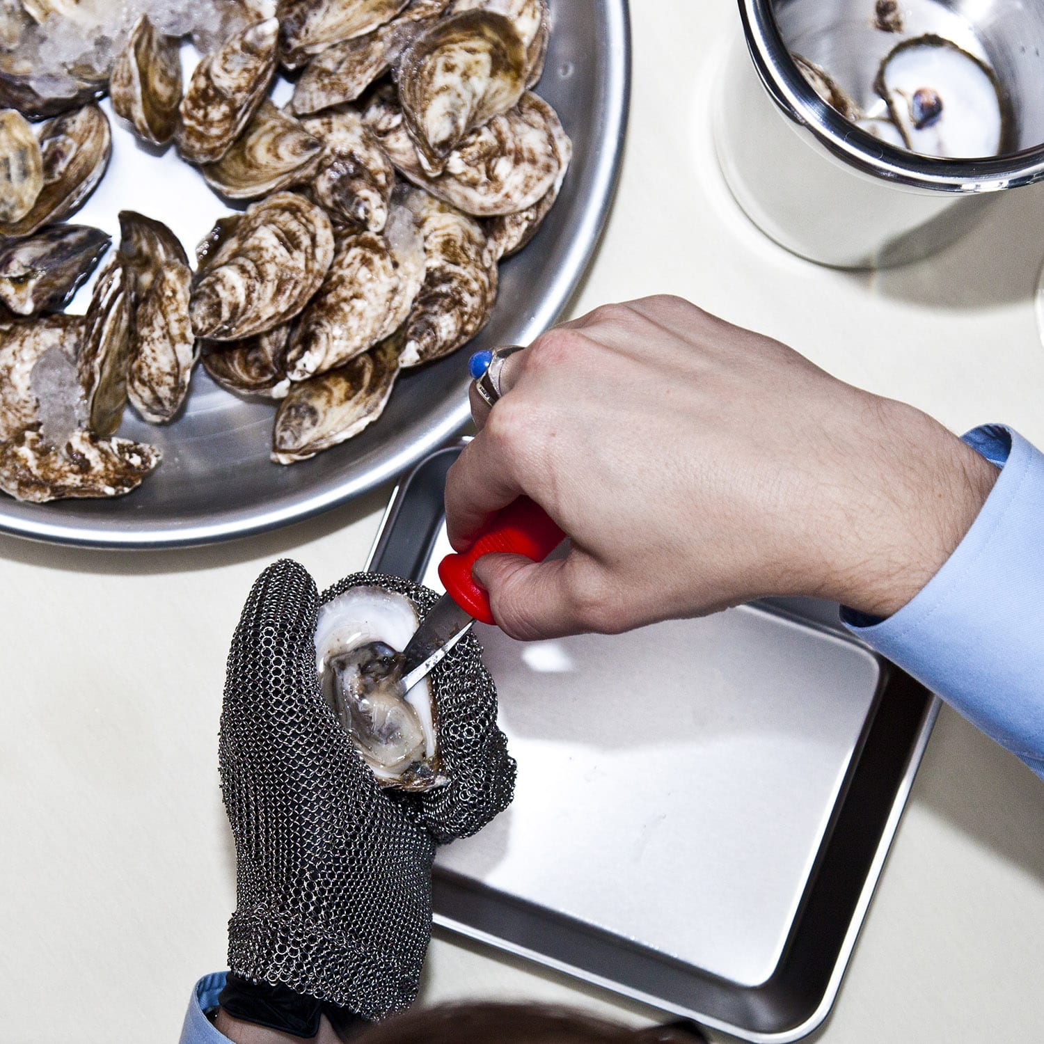 learn to shuck oysters